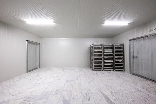 Understanding the Benefits of Modern Commercial Refrigeration